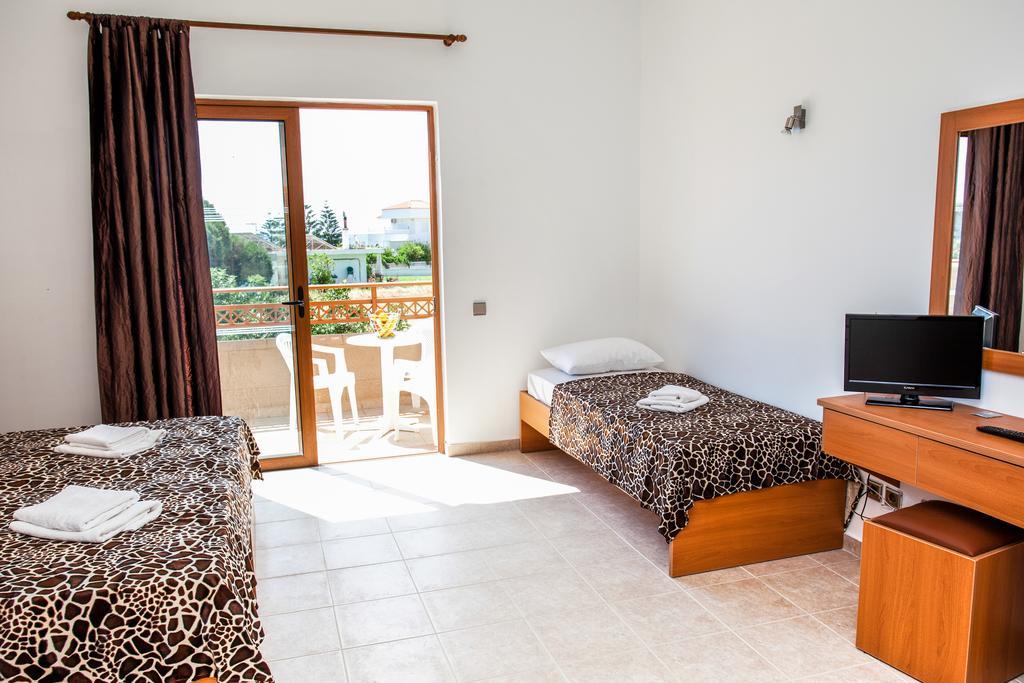 Hotel Ledras Gennadi Habitación foto
